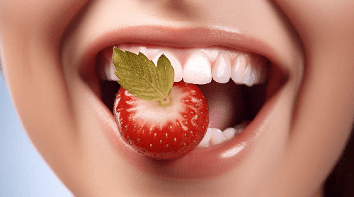 Какие продукты питания способствуют здоровью зубов и десен